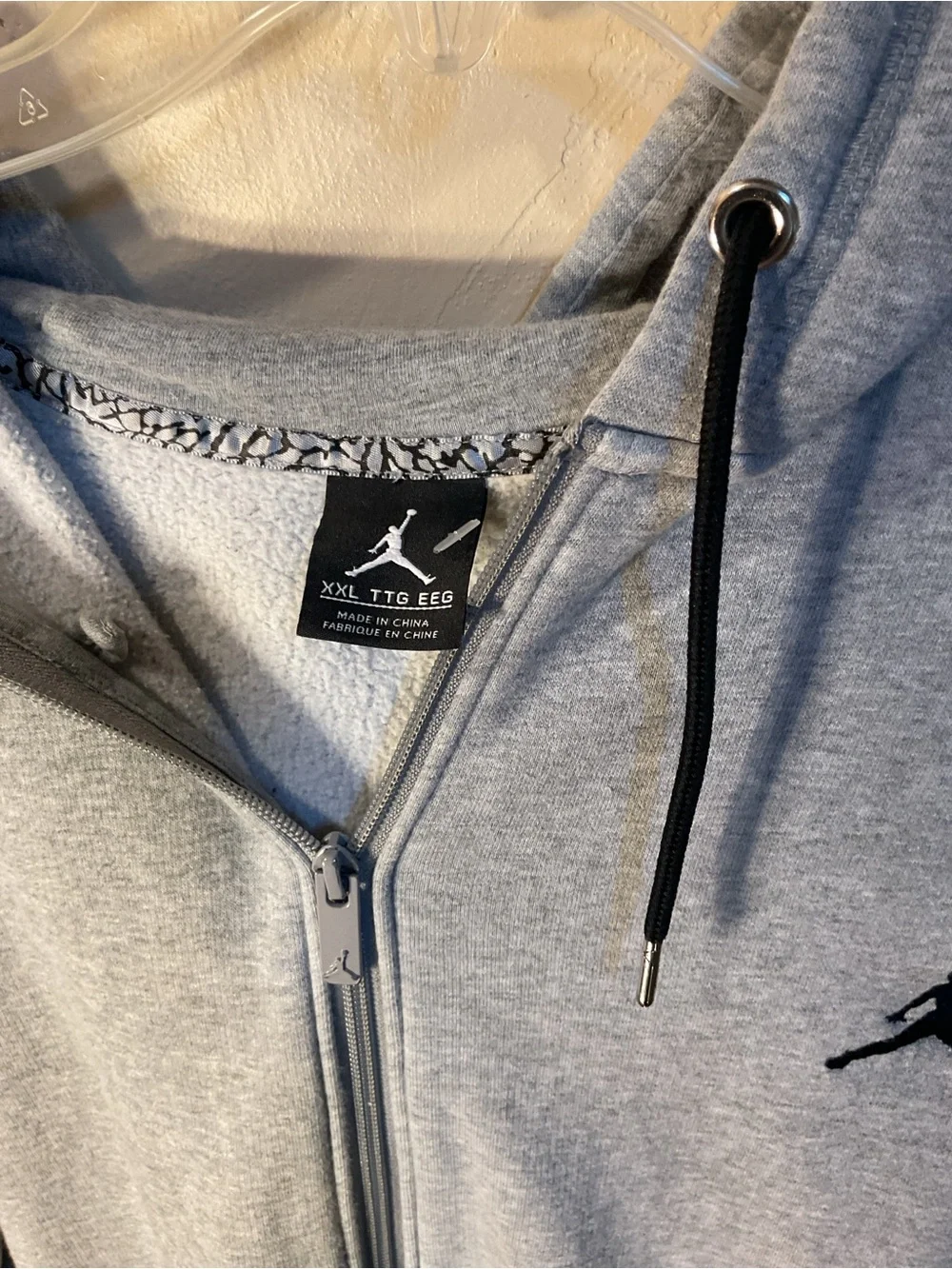 Jordan Men’s Gray Full-Zip Hoodie with Black Jumpman XXL